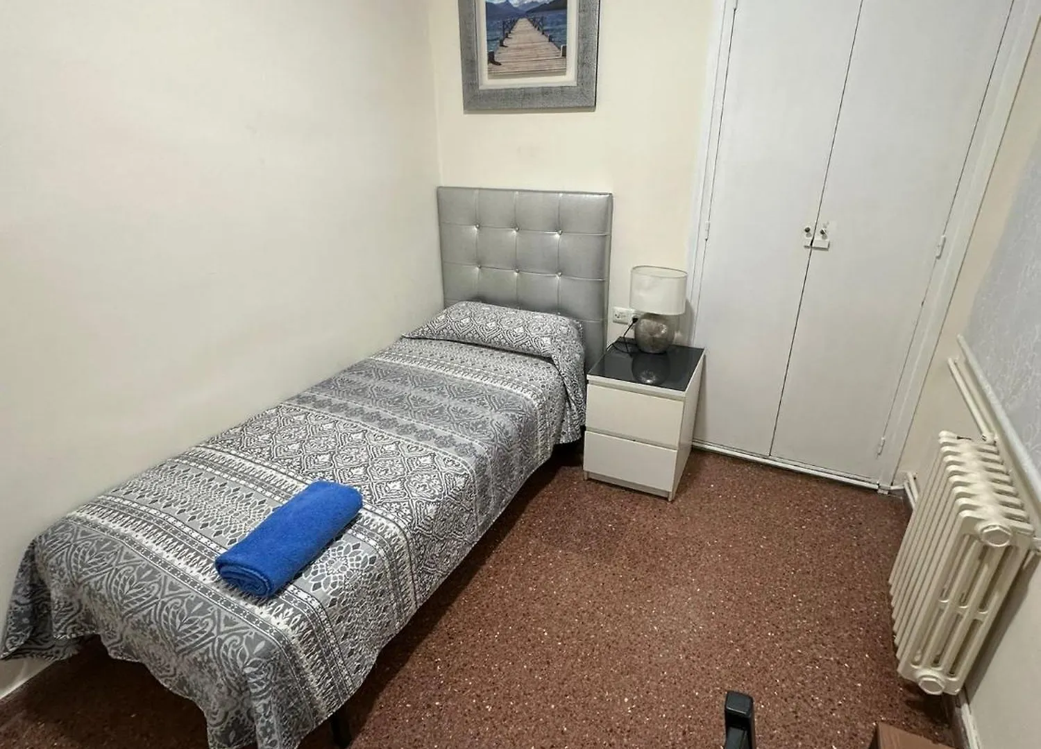 Bed & Breakfast Habitaciones Viladomat Barcelona Spain